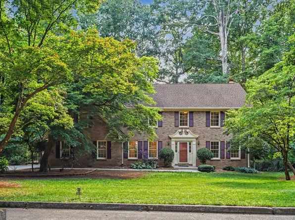 1903 Colony Oaks Dr, Snellville, GA 30078