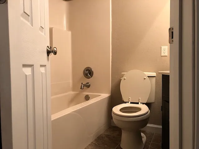 2519 Forest Home Rd #B24 — Photo 6