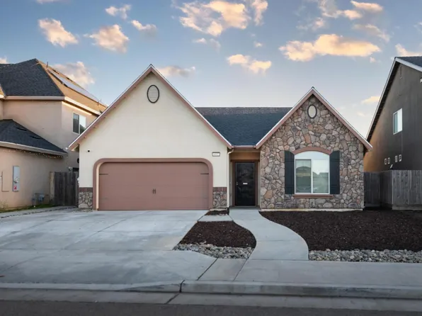 6697 E Redlands Ave, Fresno, CA 93727