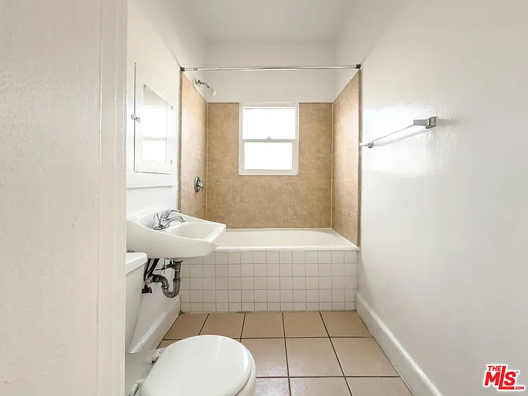 434 S Rampart Blvd #308 — Photo 9