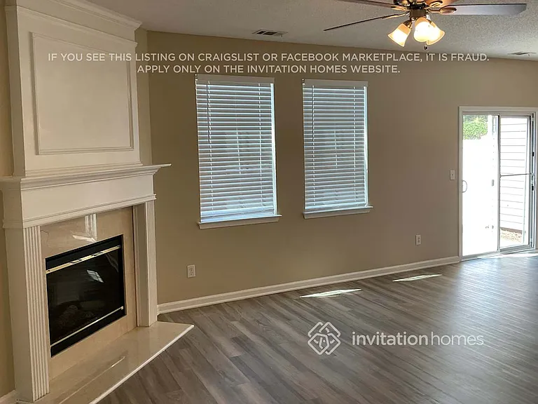 407 Windstone Trl — Photo 2