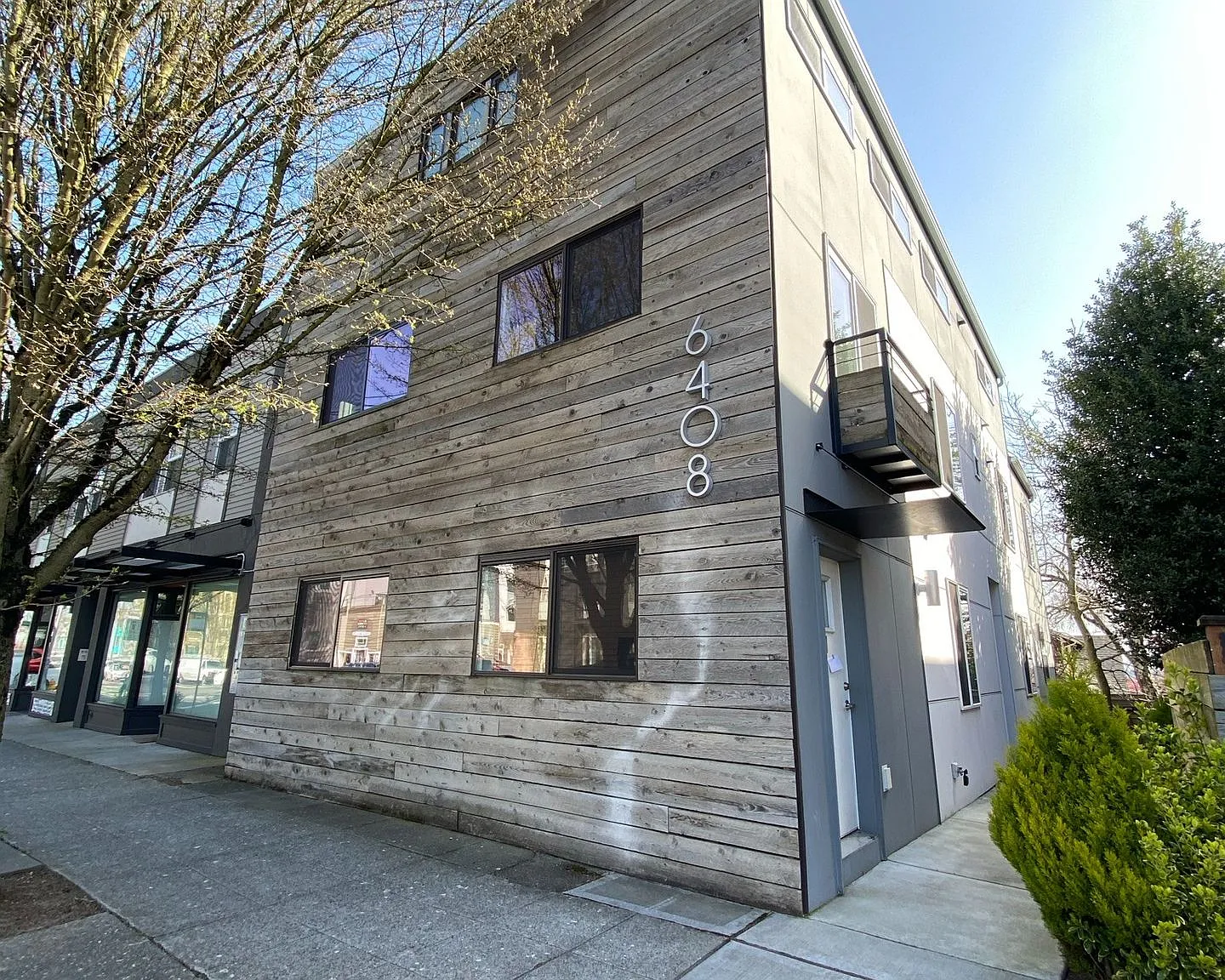 6408 Phinney - Located at the top of Phinney Ridge — Photo 1