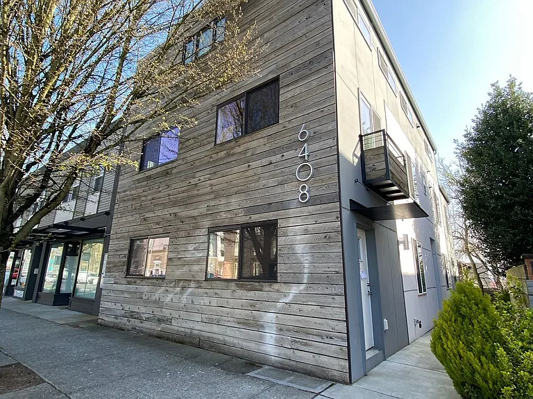 6408 Phinney - Located at the top of Phinney Ridge — Photo 1