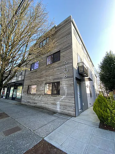 6408 Phinney - Located at the top of Phinney Ridge Photo 1
