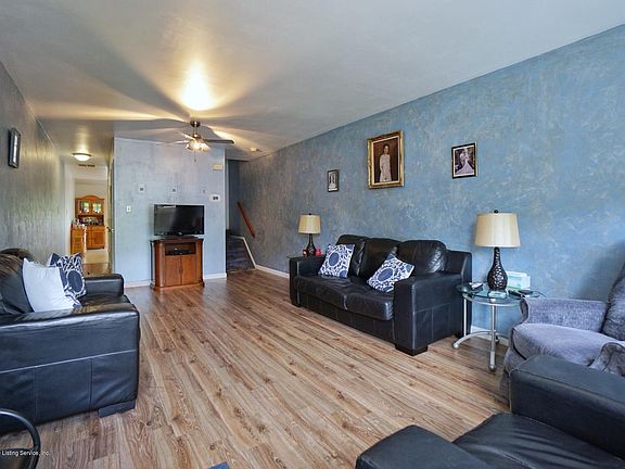 3rd image of 228G Granite Ave