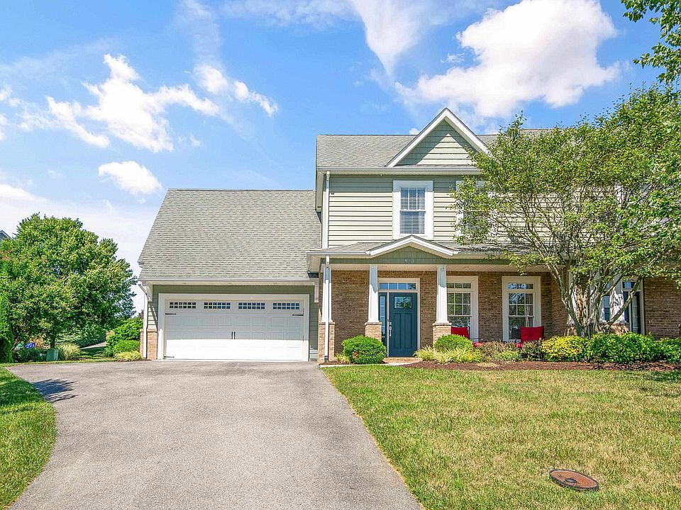 1st image of 413 Willard Dr