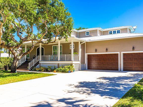 2nd image of 2 Fieldway Drive