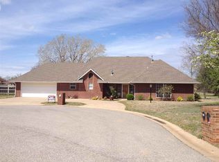 2512 Arlington Dr, Enid, OK 73703