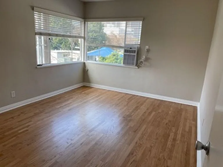 9725 Charleville Blvd #8 — Photo 8