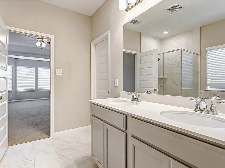 2165 Woodland Pine Dr — Photo 39