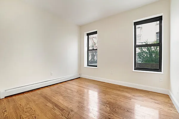 Rented by Compass | media 12