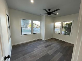2033 E 4th St #6, Long Beach, CA 90814