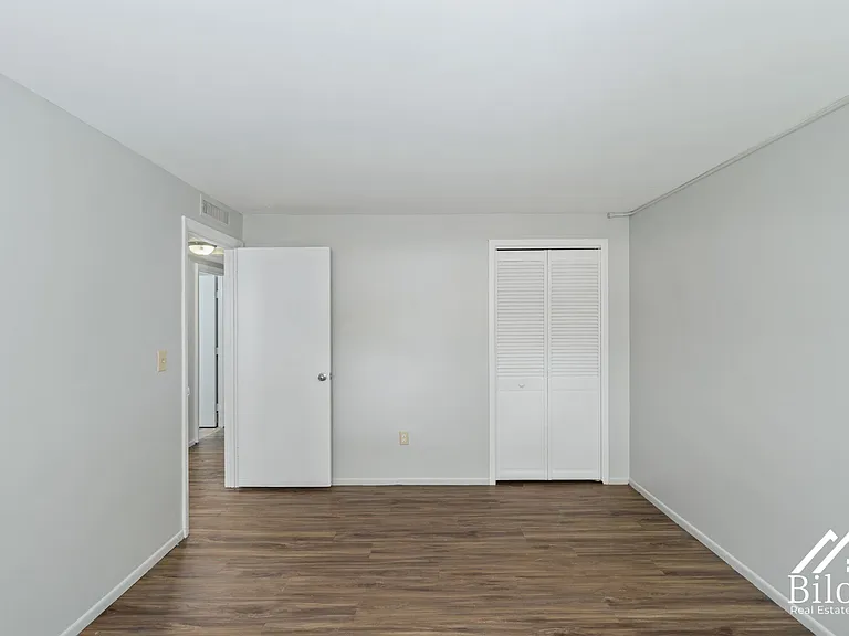 Prospect Street Apartments — Photo 90
