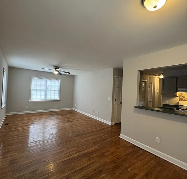 1007 Thomas Ave — Photo 3