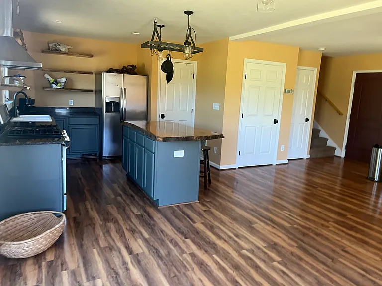 8810 Irish Rd — Photo 11