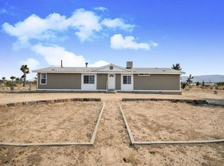 12274 Schlitz Rd, Phelan, CA 92371