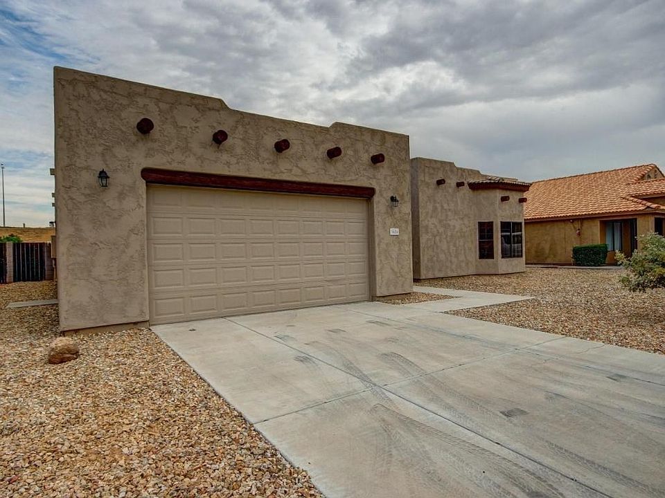 1st image of 3626 W Menadota Dr