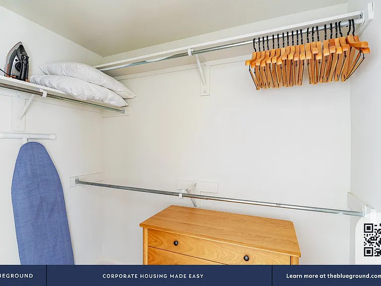 Walk-in Closet