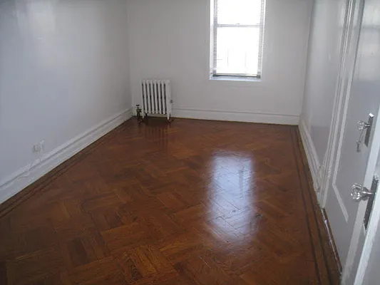 Rented by Alexiou Realty | media 9
