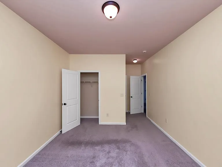 6059 Cove Park Dr — Photo 28