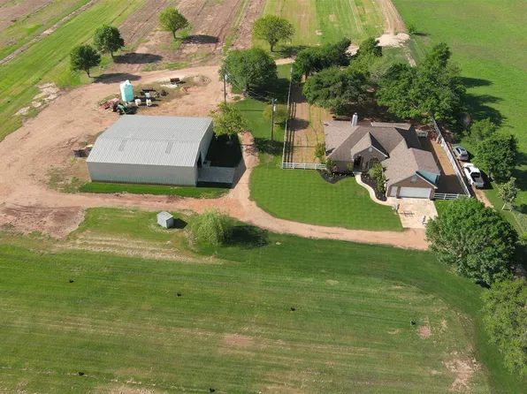 678 Ponderosa Rd, Bastrop, TX 78602