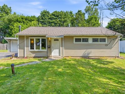 15 Lincoln Rd, North Syracuse, NY, 13212