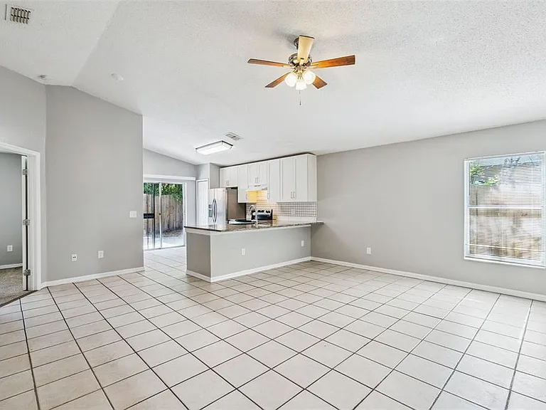 5235 Florida Holly Dr — Photo 9