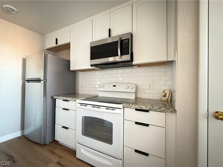 8101 W Flamingo Rd #2131 — Photo 3