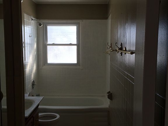 2nd image of 2246 E Sauk Trl