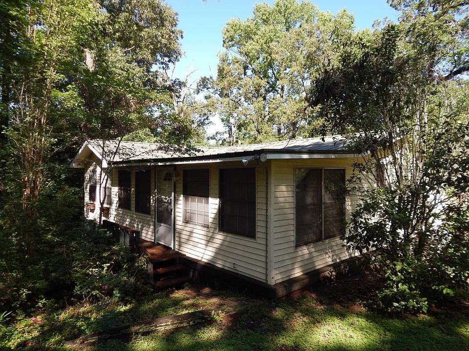 1st image of 2420 Pilcher Rd