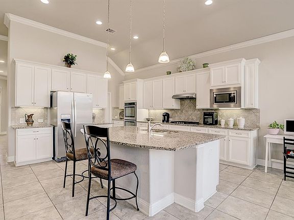 5th image of 15222 Calandra Lark Ln