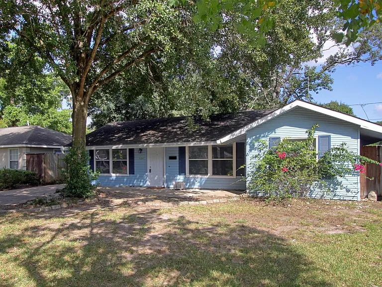 1322 Curtin St — Photo 33