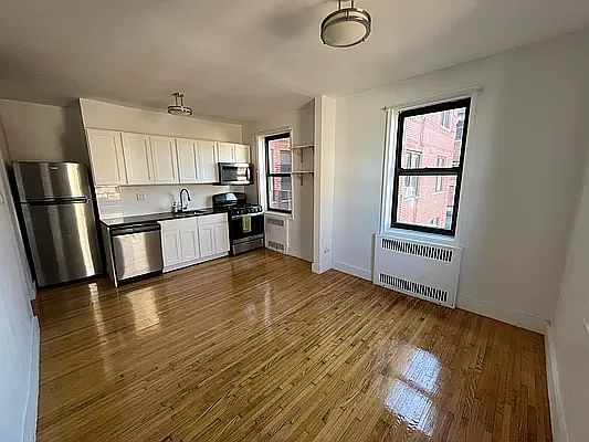 2nd image of 45 Tehama St APT 2A
