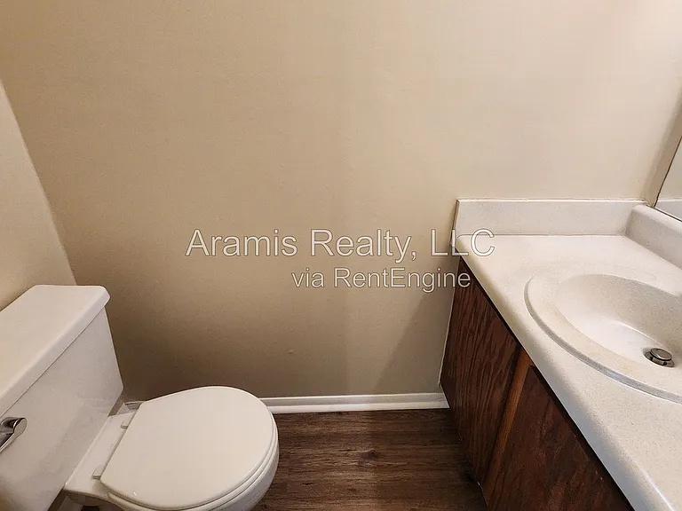 2320 Highpoint Rd #1 — Photo 9