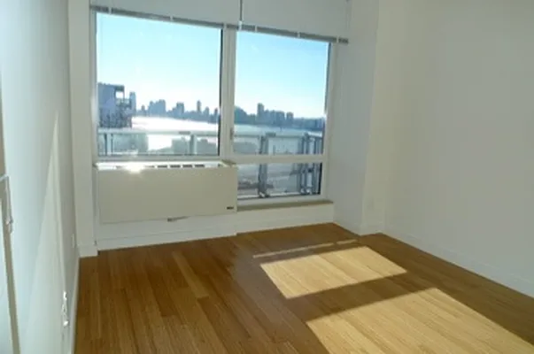 Rented by Nest Seekers International | media 13