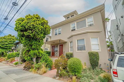 468 41st St Photo 1 468 41st St Photo 1