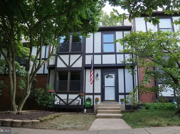 23 Millard Ct, Sterling, VA 20165