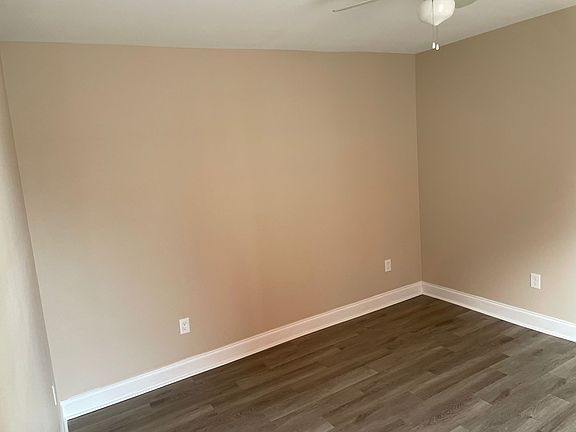 2nd image of 3650 Franklin Ave #1B