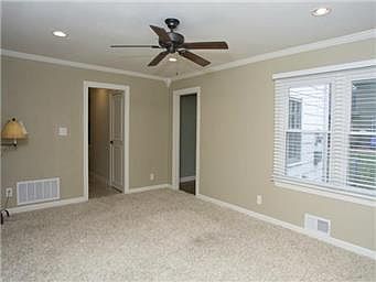 4th image of 6608 W 100th St