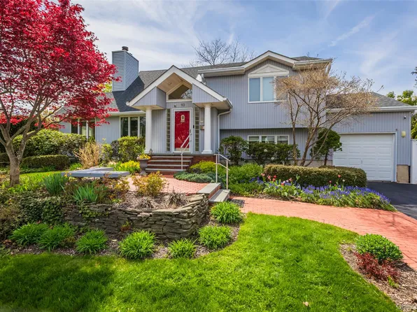 10 Irvinlee Place, East Northport, NY 11731