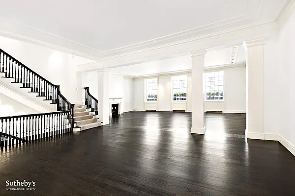 Sold by Sotheby's International Realty | media 4