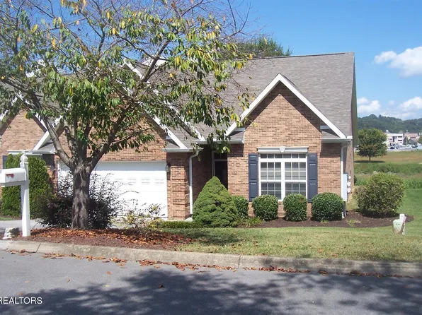 234 River Garden Ct, Sevierville, TN 37862