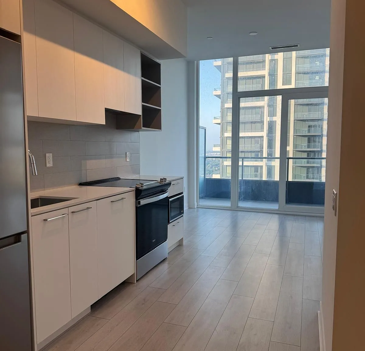 2 bed, $2,450 — Photo 3