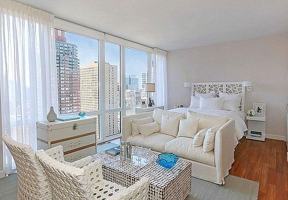 5th image of 160 W 62nd St APT 5B