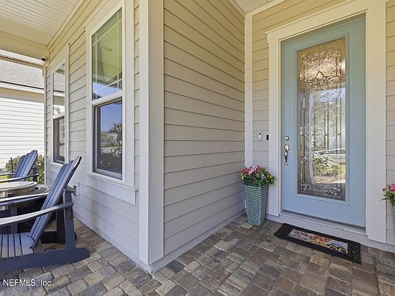 3rd image of 151 SILVER PINE Drive