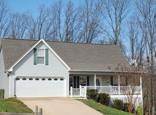 68 Shadow Mountain Ln, Cleveland, GA 30528