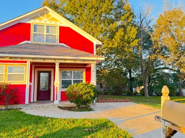 104 E Lee St, Leesville, LA 71446