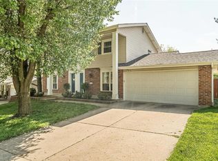 1229 Cedar Creek Rd, Chesterfield, MO 63017