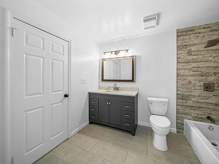 764 Charles Ct — Photo 19