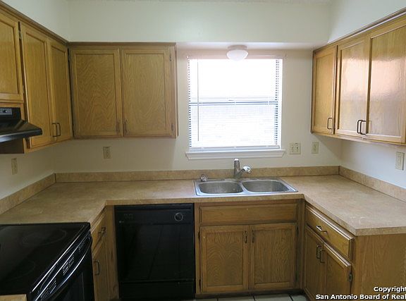 4th image of 8722 Welles Hbr